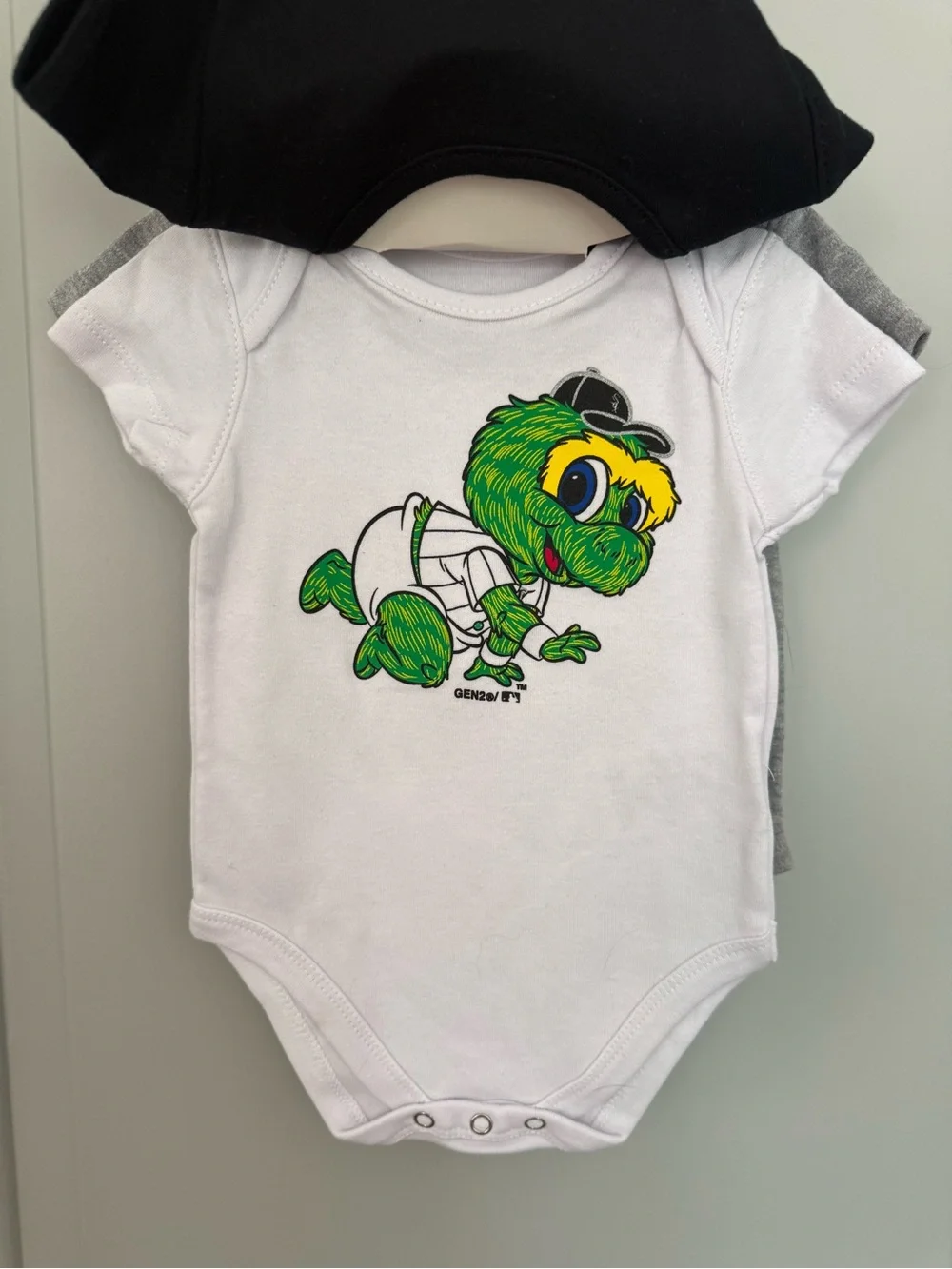 NWT MLB Chicago White Sox 3-6M Baby Onsie/One-Piece Bodysuit  (3-Pack)